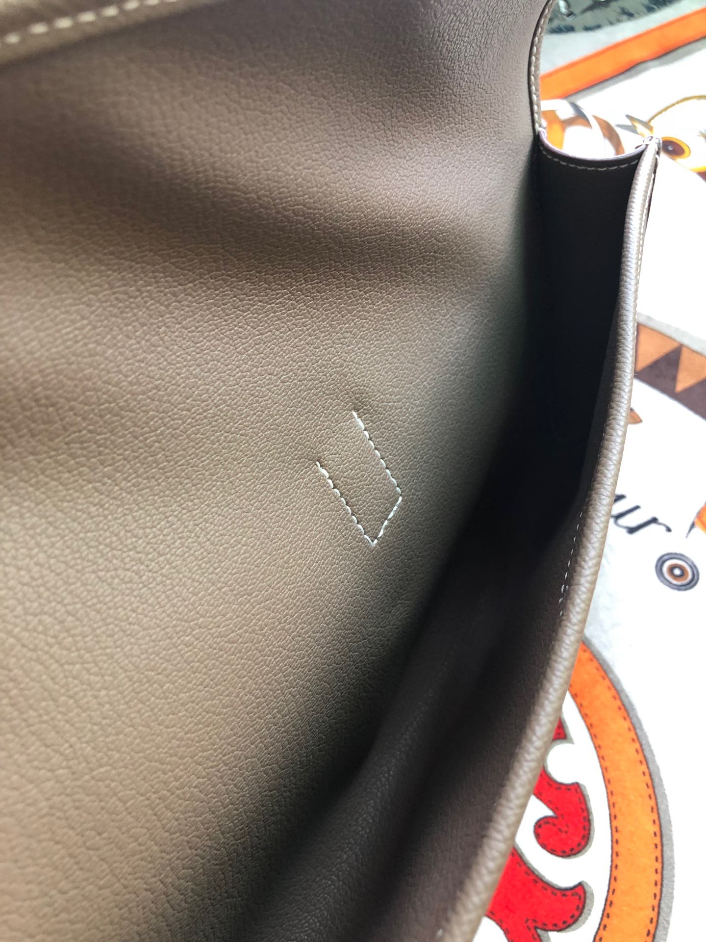 HM Jige 29 Etoupe Epsom 229081