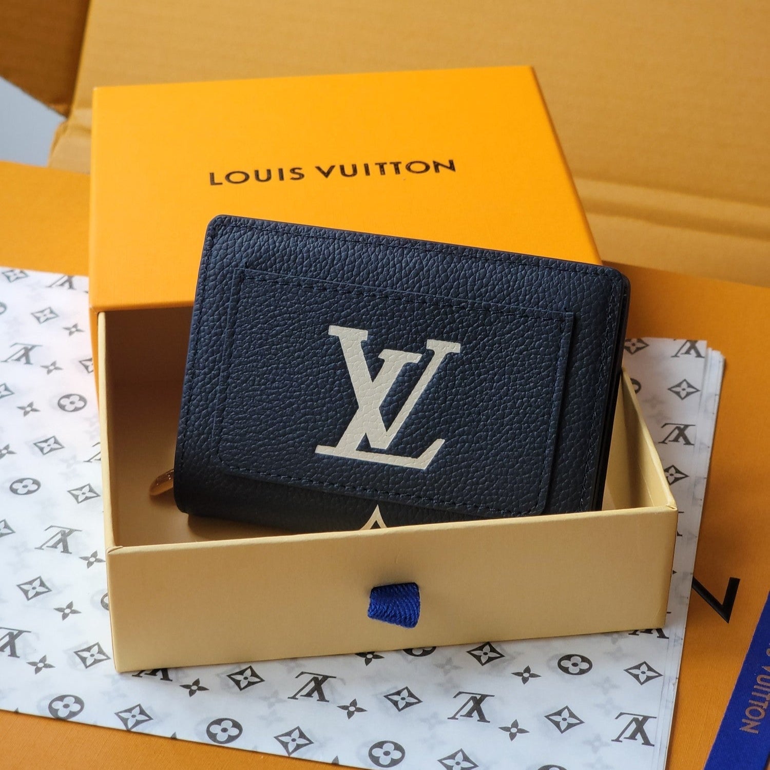 LV Cléa Wallet Purse Navy Blue Beige Cowhide