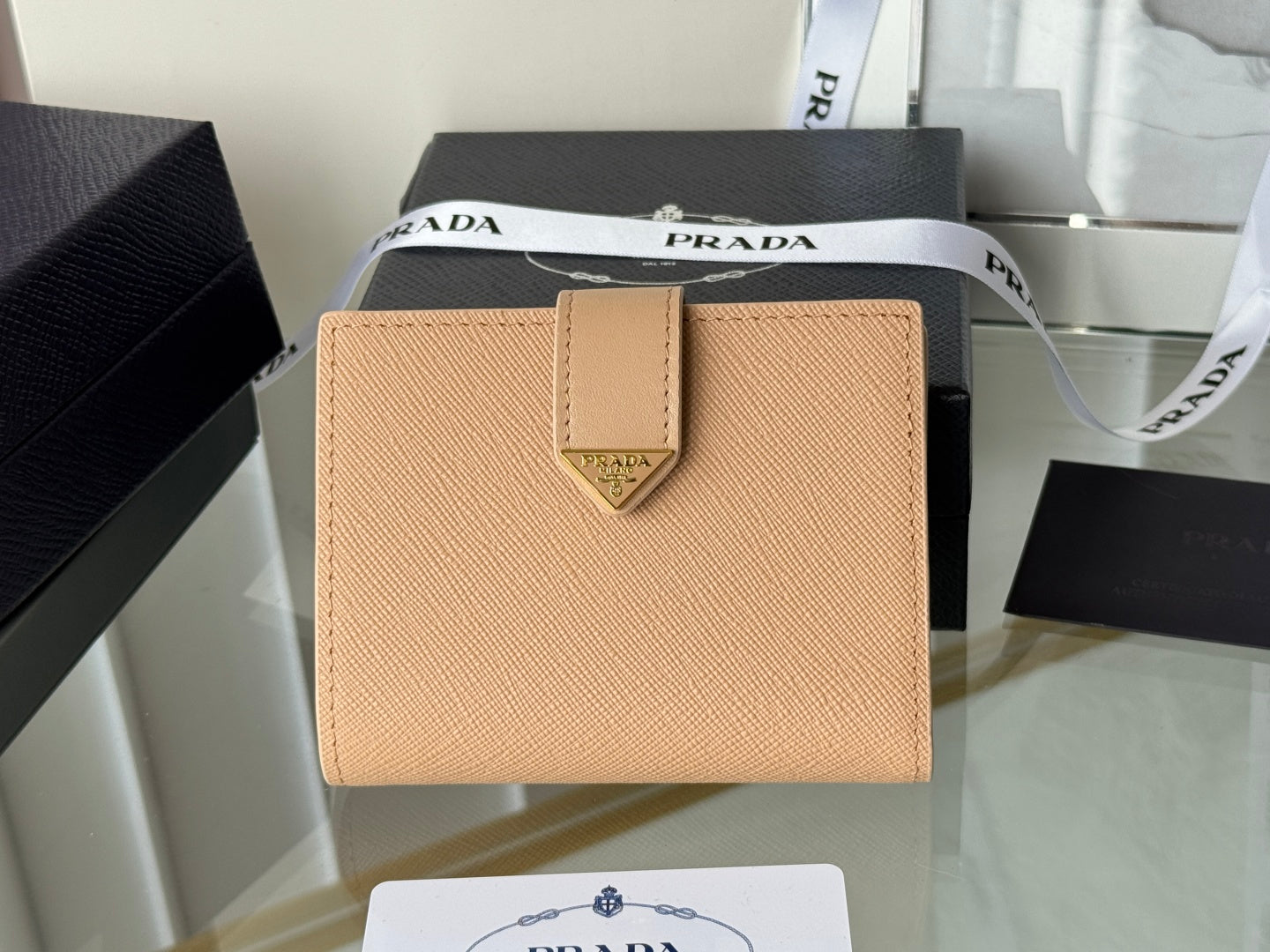 Pra 1MV204 Small Wallet Caramel Saffiano & Smooth Leather