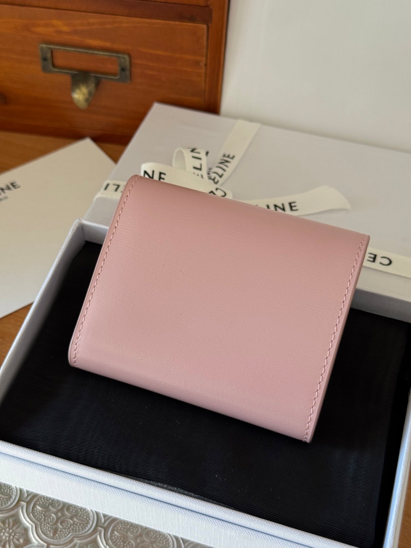TRIOMPHE 10 CALFSKIN WALLET PINK PASTEL