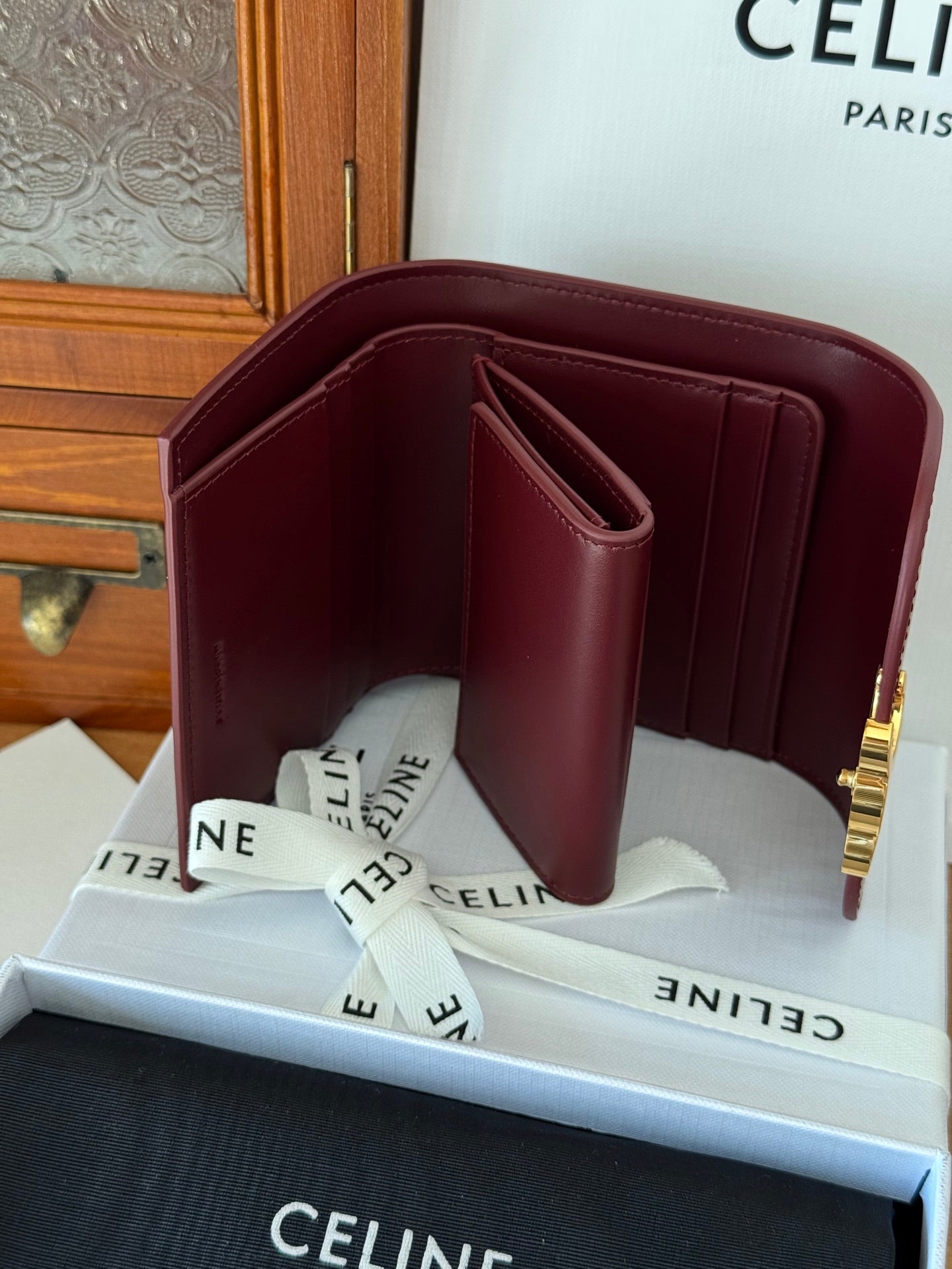 TRIOMPHE 10 CALFSKIN WALLET BURGUNDY