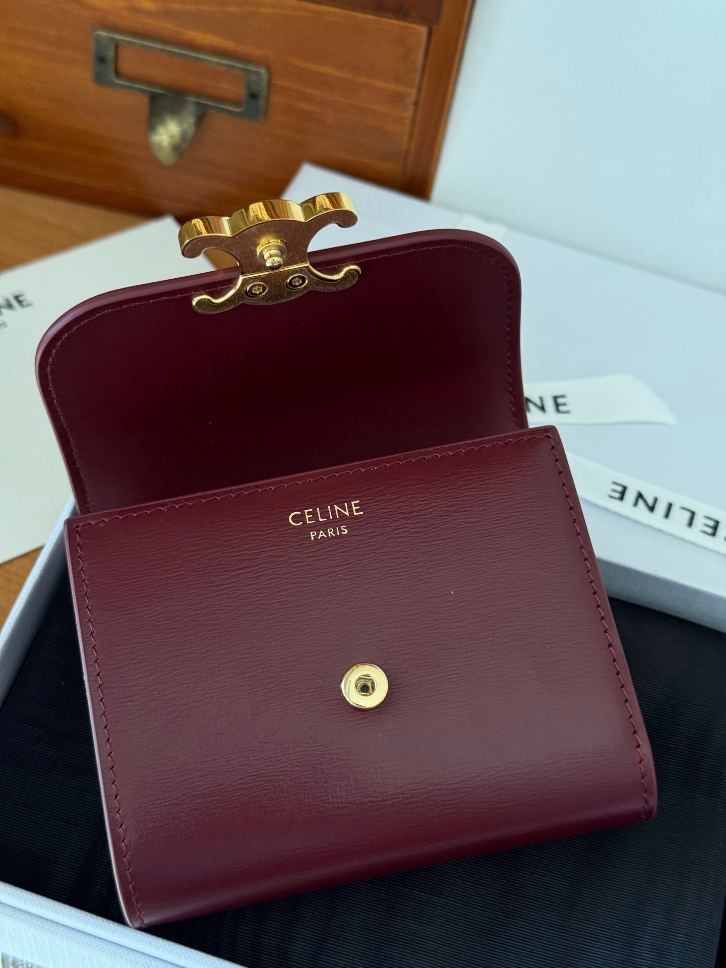 TRIOMPHE 10 CALFSKIN WALLET BURGUNDY