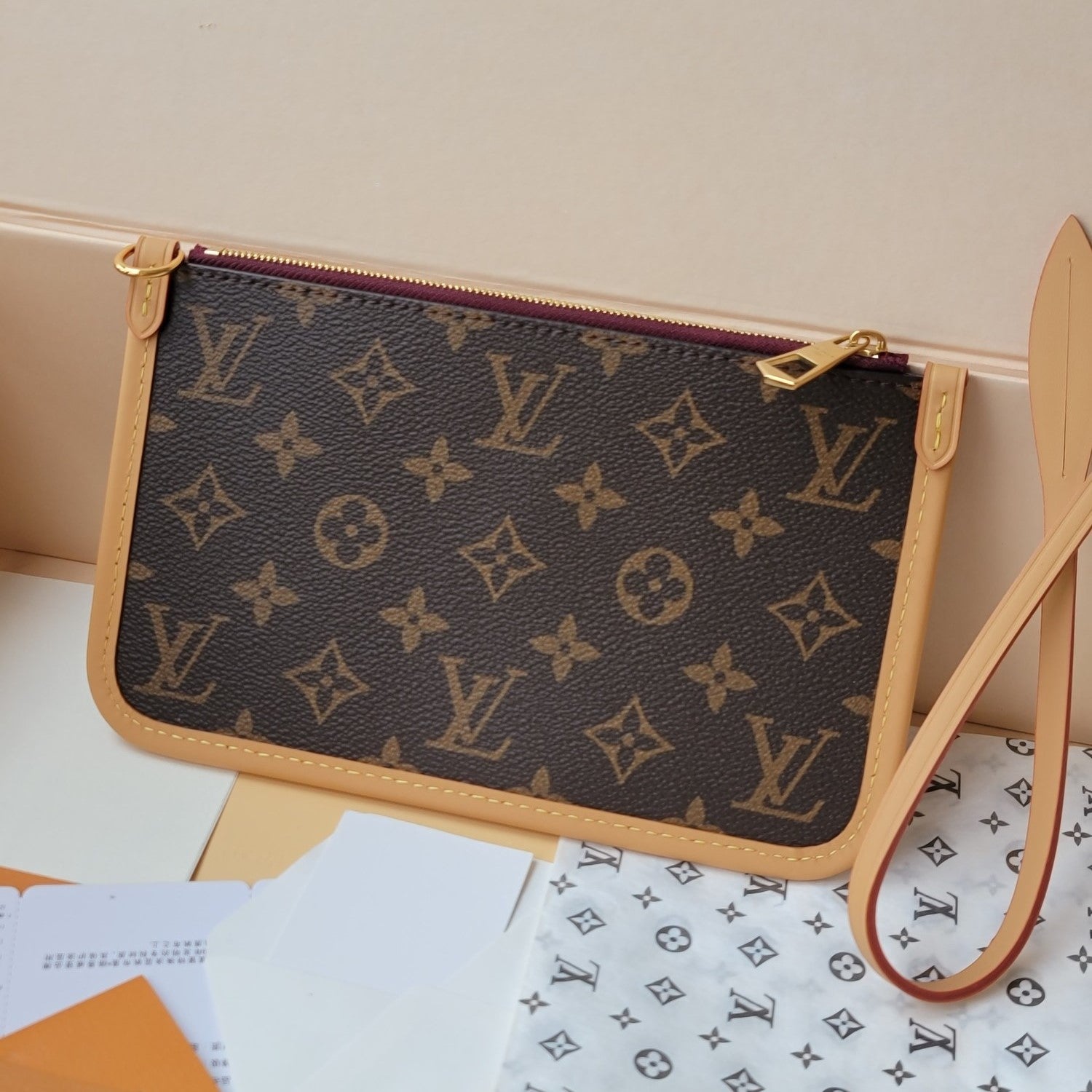 LV M46203 Carryall Pochette Brown Monogram Canvas & Cowhide