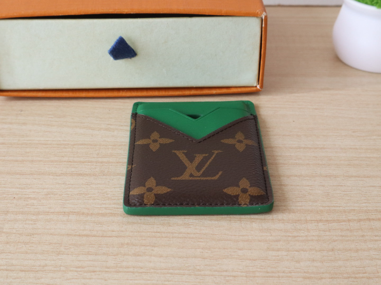 LV Porte-Cartes Magnet Brown Green Monogram Canvas & Cowhide