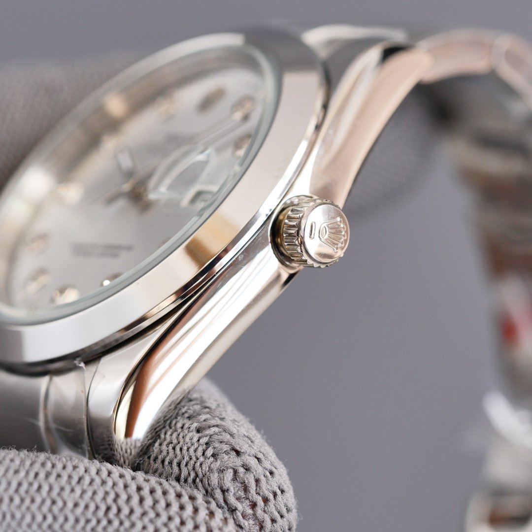 DATEJUST 41MM STEEL SMOOTH BEZEL DIAMOND NUMERALS