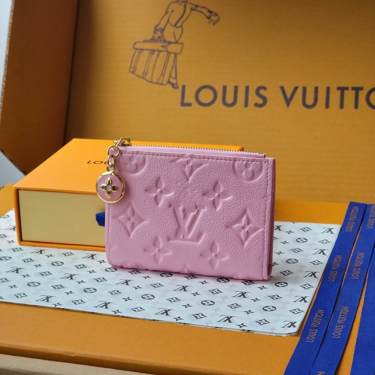 LV M14655Lisa Wallet Pink Monogram Embossed cowhide GHW